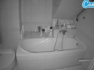 Julmodels Bathroom 2nd Floor-1